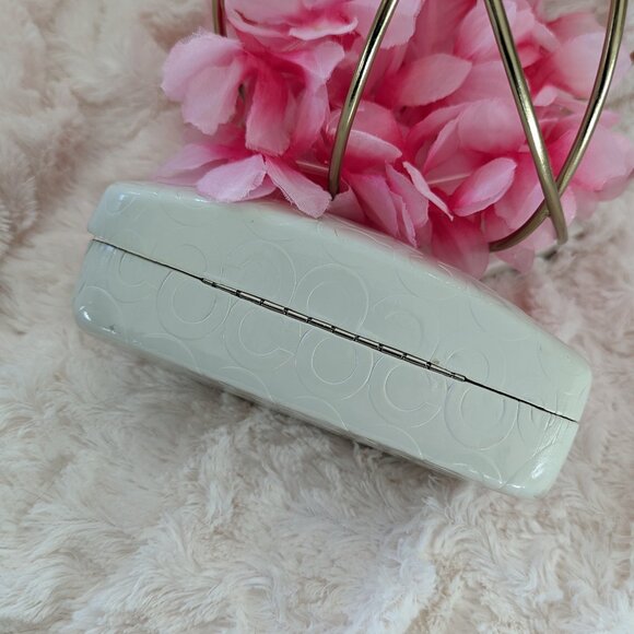 Coach aviator sunglasses, gold frame, with case - Picture 9 of 10